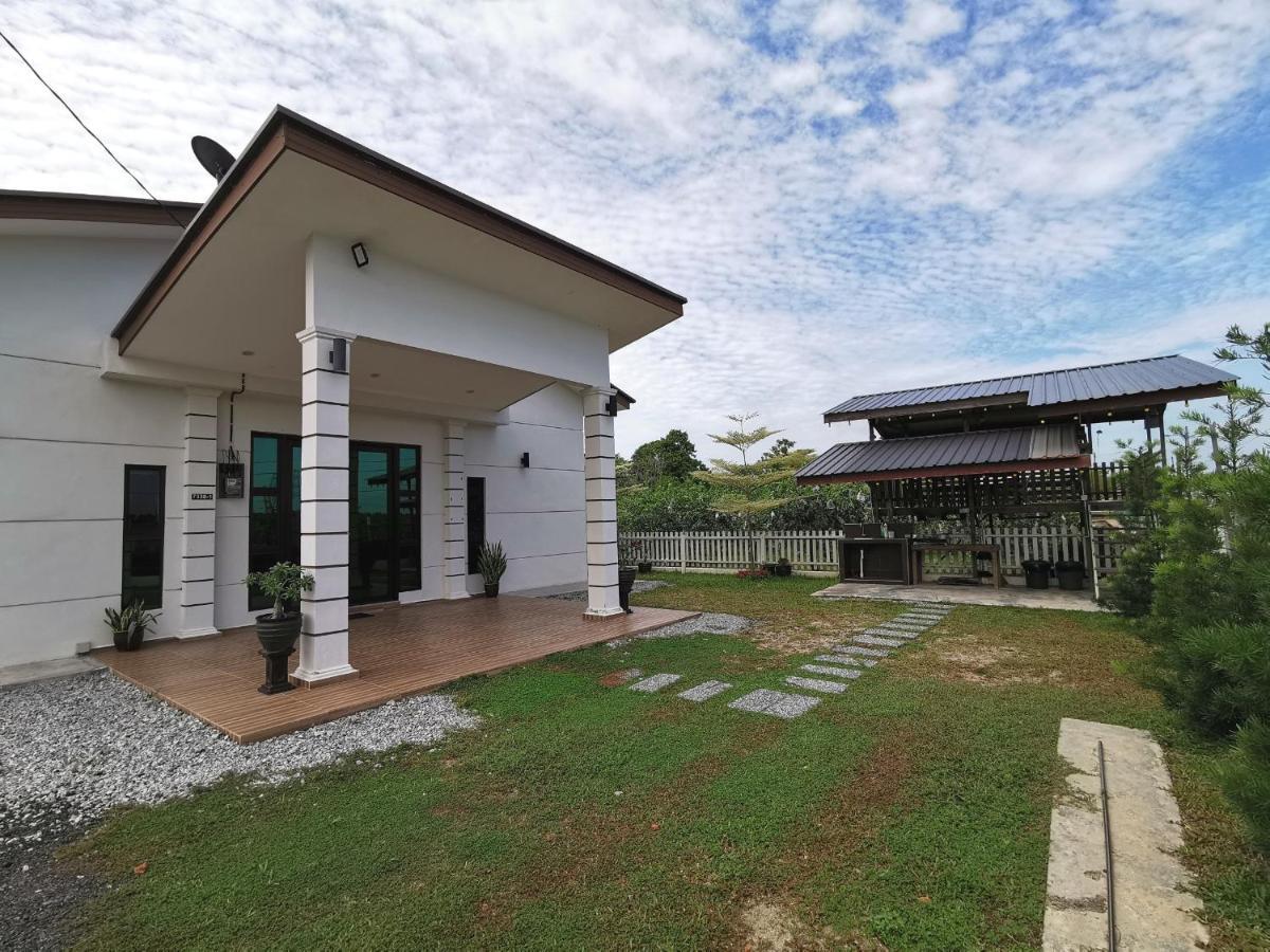 Orchard Villa Melaka Exteriör bild